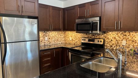 For Lease - 18 Harding Boulevard Unit# 214, Richmond Hill, Ontario - Photo 5