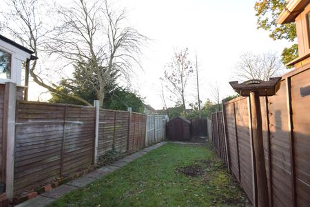 Columbus Gardens, Northwood, HA6 - Photo 5