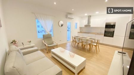 3 room luxury Apartment for rent in Palma de Mallorca, Balearic Islands - Photo 3