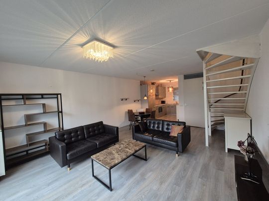 Te huur: Huis Lokistraat in Almere - Foto 1