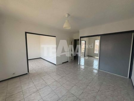 Location Appartement 4 pièces 77m² SETE 34200 - Photo 2