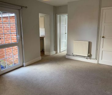 Three bedroom semi-detached property in a village location. Pets co... - Photo 6