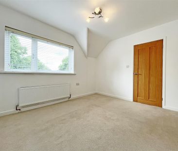 3 bedroom Semi-detached house to rent - Photo 5