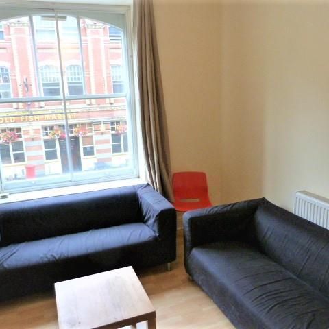 3 bedroom apartment to rent - Photo 1