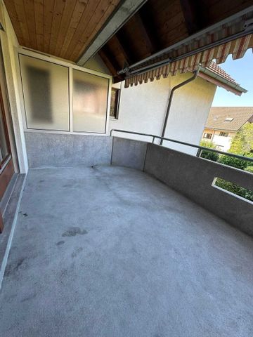 Helle 4.5-Zimmer-Wohnung mit Balkon - Photo 3