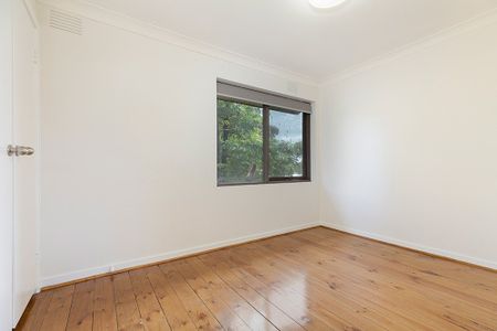 Prime Bell Street Townhouse – Walk to Pentridge Precinct & Merri Creek Trail! - Photo 3