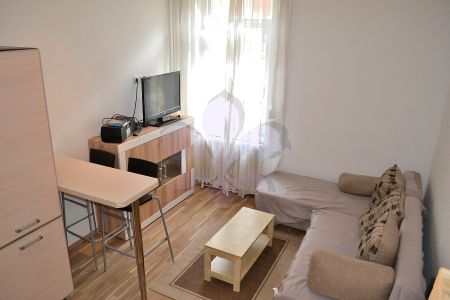 Renewed flat is for rent in the City center - Fotó 2