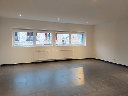 Recente woning met 3 slaapkamers, terras en tuin - Photo 1