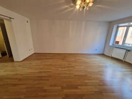 RUHIGE HÜBSCHE 3 ZIMMERWOHNUNG - NÄHE BRÜNNERSTRASSE - Unbefristet - Garagenplatz - Foto 4