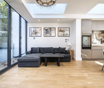 Lexham Mews, W8 - Photo 3