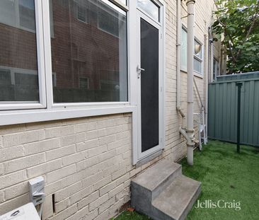 Renovated One Bedroom Apartment - Photo 3