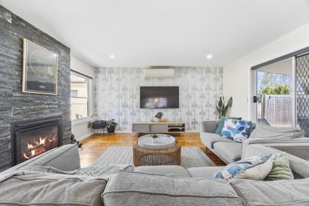 253 Dowling Street, Wendouree - Photo 3