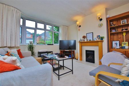 4 bedroom semi-detached house to rent - Photo 2