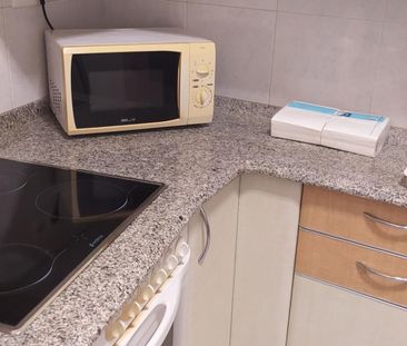 Piso de alquiler en Rúa Cardenal Quevedo, 21, Centro - Photo 5