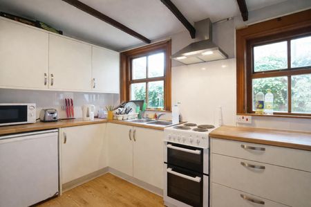 64 Orme Road - Photo 3