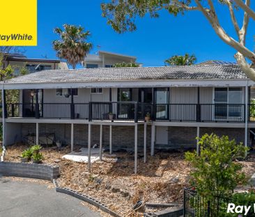 3 BEDROOM HOME WITH BEAUFITUL VIEWS!! - Photo 1