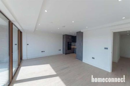 Colts Village Apartments, Barking Road, London, E6 - Photo 2