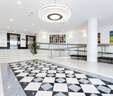 Resort-Style Apartment in the Heart of Chatswood - Near Station! - Photo 4