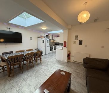 Glynteg High Street - Photo 2