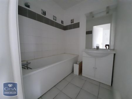 Location Appartement 2 pièces 50m² DOUAI 59500 - Photo 5