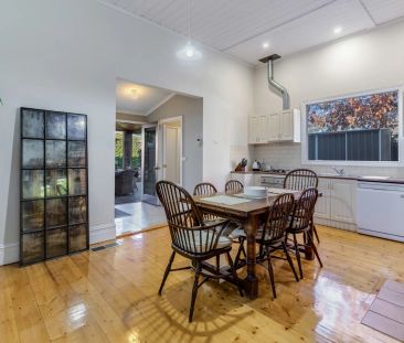 Stylish Central Living with Exceptional Courtyard Entertaining - Photo 3