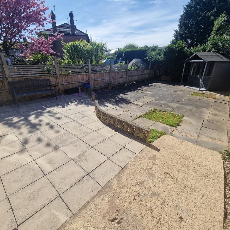 3 bedroom semi-detached house to rent - Photo 1