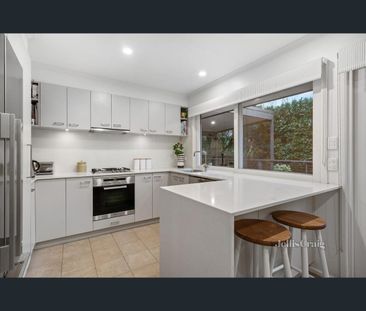 889 High Street Road, Glen Waverley, Vic 3150 - Photo 3