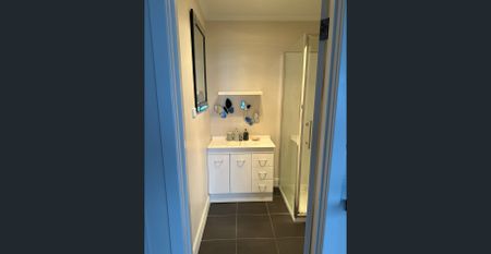 Apartment living without the city hustle and bustle - Photo 3