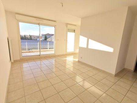 « AVIGNON EM - APPARTEMENT T4 AVEC TERRASSE ET PARKING » - Photo 4