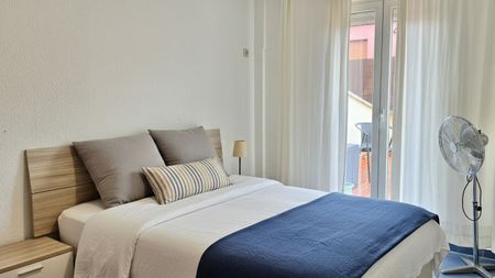 Apartamento de alquiler en Carretas, 9, Centro - Photo 5