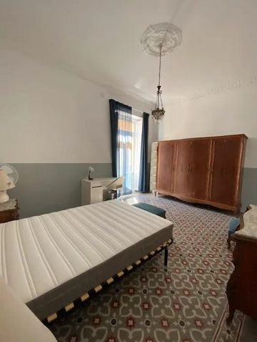 Carrer de lAlmodí, Valencia, Valencian Community 46003 - Photo 4