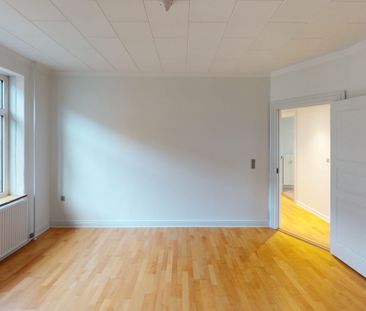 Centralt beliggende lejlighed i Aalborg med 4 værelser - Photo 2