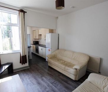 2 bedroom house to rent - Photo 1