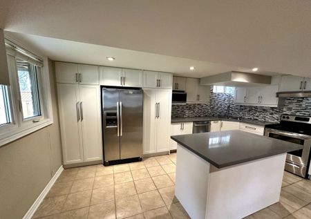 For Lease - 31 Havagal Crescent, Markham, Ontario - Photo 4