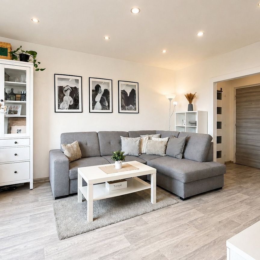 Pronájem bytu 3+1 66 m² - Photo 1