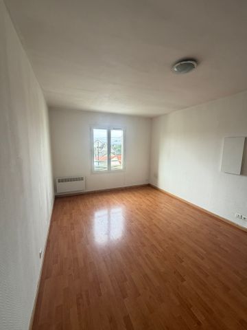 Location Appartement 1 pièce 26m² VILLEPARISIS 77270 - Photo 2