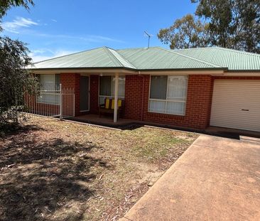 1/88-90 Hotham Circuit, Thurgoona - Photo 3