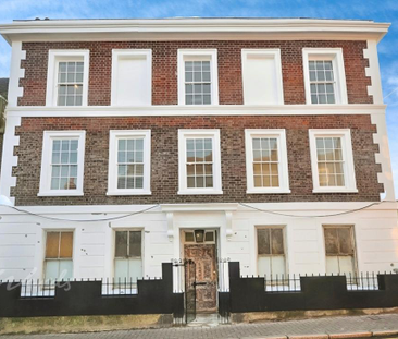 2 bedroom apartment to rent - Photo 2 | Rentumo