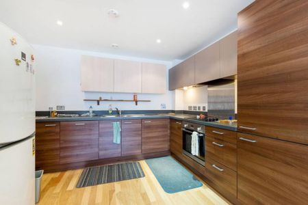 2 bedroom flat to rent - Photo 4