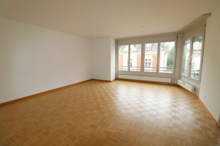Erstvermietung nach Teilsanierung - schöne 3 1/2-Zimmerwohnung in Basel - Photo 4
