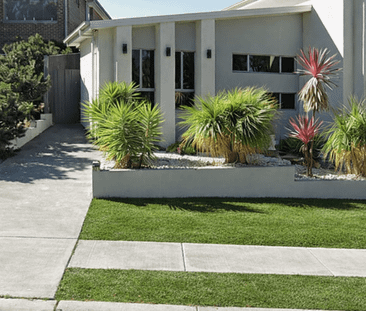 Modern & Secure Granny Flat – Prime Macarthur Heights Location - Photo 3