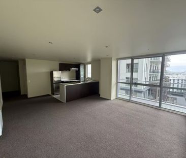 ‘Stones throw from Skytower’ - Photo 6