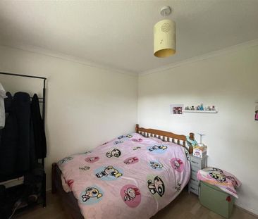 3 bedroom detached bungalow to rent - Photo 4
