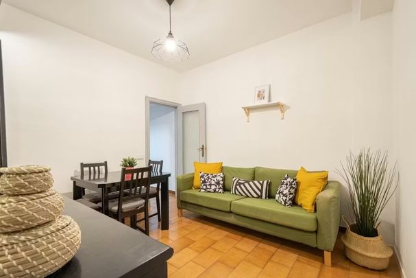 Carrer de Pi i Margall, Barcelona, Catalonia 08025 - Photo 1