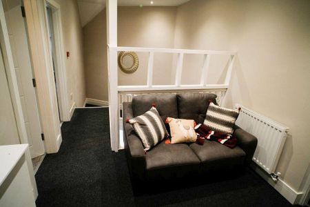 1 bedroom in a house share to rent - Photo 3