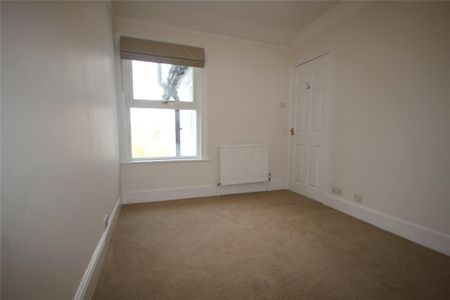 4 bedroom terraced house to rent - Photo 4