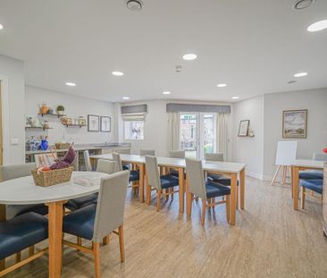 2 bedroom retirement property to rent - Photo 2
