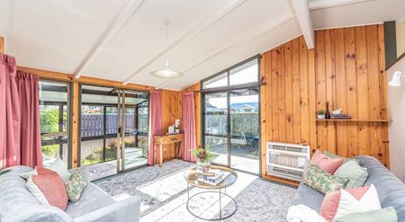 WHANGANUI EAST - 3 BEDROOMS - Photo 4
