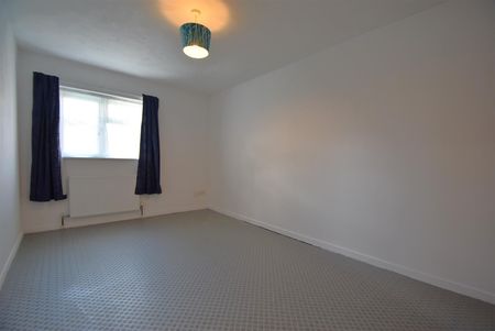 2 Bed House - End Terrace - Photo 5