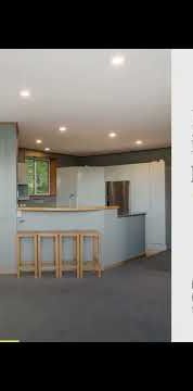 Sunny & Spacious 4-Bedroom Home with Stunning Views - Photo 2